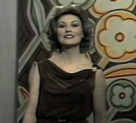 Ovoj voditeljki se Tito udvarao i pred Jovankom, ona priznala da mu je bila miljenica: Slao avione po nju samo da bude kraj njega, pred smrt je zamolio 1 stvar