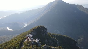 Samo još tri ovakva vidikovca postoje u Evropi: Upotrebna dozvola za Skywalk na Kablaru stiže najkasnije za 60 dana