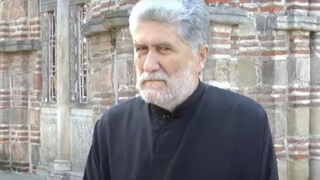 "Slavi nije mesto u kafani": Otac Ljubivoje o najvažnijem pravilu - Bolje da se ne slavi nego tako naopako