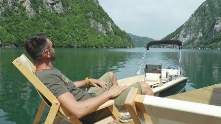 I MI MALDIVE ZA TRKU IMAMO, KUĆICE NA VODI ODUZIMAJU DAH: Ovde se smeštaj rezerviše i po GODINU DANA RANIJE (FOTO)