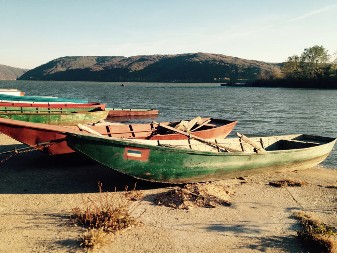 Vilin kamen kod Bele Palanke: Tajanstvena stena čudotvornih moći
