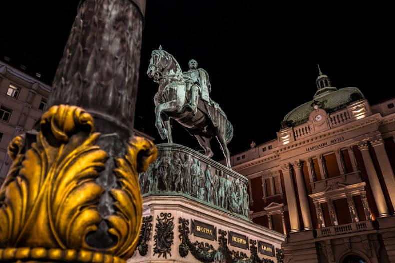 DANAŠNJI TRG REPUBLIKE JE NEKAD BILO NAJJEZIVIJE MESTO ZA SRBE: Nešto zlokobno se tu dešavalo! (FOTO)