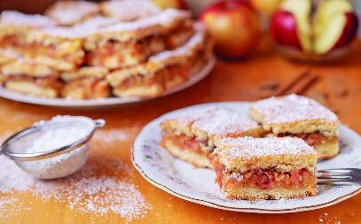 Najukusniji starinski kolač sa jabukama - naše bake su ga redovno pravile: Ne postoji bolji, a ni lakši recept