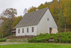 Ovo je kuća Nikole Tesle: Skromna bela građevina u Smiljanu odakle je potekao svetski genije
