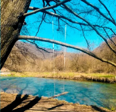 SAT I PO VREMENA OD BEOGRADA JE KRISTALNO KUPALIŠTE! Nalazi se pored svetinja i prava je oaza