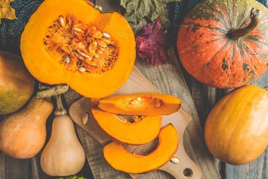 Kada se kida kukuruzovina i peku prve bundeve – običaj koji je značio kraj jeseni i početak zime u Srbiji