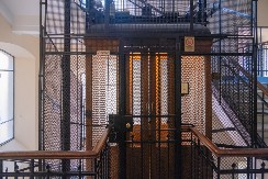 BEOGRADSKI LIFT SMRTI: Zgrada u centru grada gde lift kreće i staje sam, a stanari kriju jezivu priču