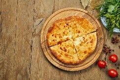 GRUŠALJ: Zaboravljena pita sa kiselim testom – zašto je ovaj specijalitet Stare planine savršena zamena za burek