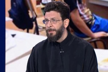 DA LI SKRNAVITE PRAVOSLAVLJE AKO SLAVITE NOĆ VEŠTICA? Đakon Stevan šokirao odgovorom