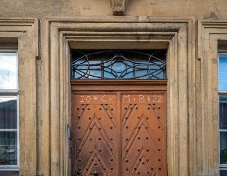 Urezano u prag: Zašto su Srbi nekada svoje ime urezivali na kući