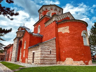 Čuveni Krst sa tri prsta iz manastira Žiča: Kako je simbol srpstva opstao uprkos brojnim uništenjima?