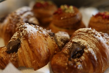 Kroasan kao iz bakine rerne: Punjen čokoladom i nostalgijom