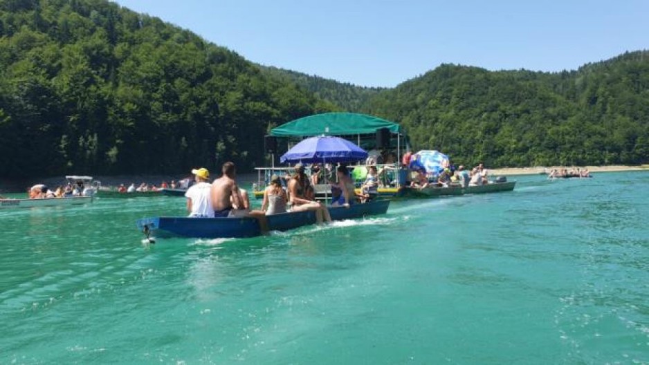 BAJKOVITI ODMOR NA PLANINSKOJ LEPOTICI U SRCU SRBIJE: Zlatar pun turista zbog prirodnih lepota i mnogih sadržaja (FOTO)