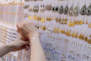 Starinski nakit i amajlije u Srbiji – kako su se ljudi štitili od uroka i zlih sila