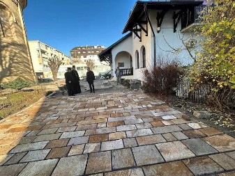 Naša je dužnost da svetinju održavamo i ostavimo novim generacijama: Izvode se radovi na uređenju ulaza u Hram Svete Trojice u Gornjem Milanovcu