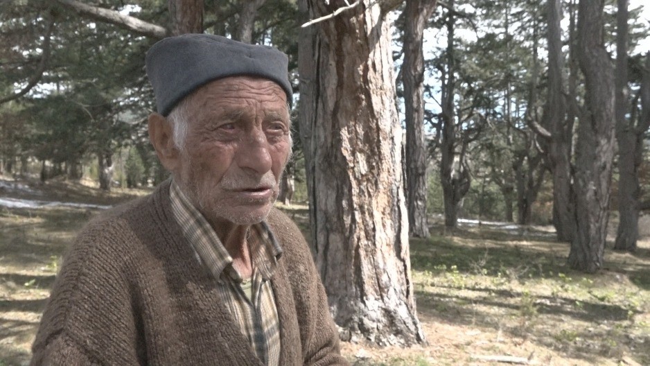 Petar rođen na Božić, a ovaj svet napustio na Badnji dan u 101.godini, o slavlju koje je napravio sa unukom pričala čitava Srbija 