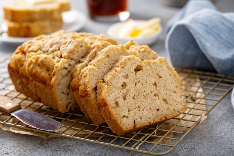 Kora puca pod prstima, a unutra je mekan kao duša – tajna je u potezu od 5 sekundi