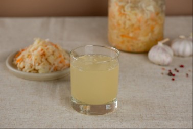 Šta se dešava sa telom ako svako jutro popijemo čašu rasola? Naši stari su imali 6 razloga