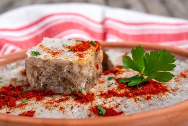 OVO SRPSKO JELO SE OBAVEZNO JEDE NA BOGOJAVLJENJE! Morate ga imati na STOLU, samo prave domaćice ZNAJU...