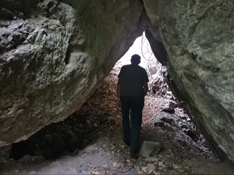 LEGENDA KAŽE DA JE OVDE SKRIVENO BLAGO NEMANJIĆA U pećinu kod Čačka mnogi su pokušavali da uđu, ali su brzo odustajali