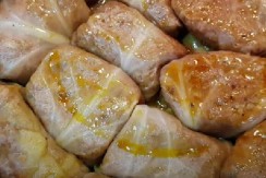 NAJUKUSNIJA POSNA SARMA SA KISELIM KUPUSOM PO RECEPTU NAŠIH BAKA: Omiiljen ručak u vreme posta - olizaćete tanjire