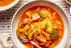 Ovako Mađari prave slatki kupus: Zbog jednog sastojka ukusniji je od našeg - recept zapišite u svesku