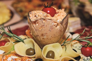 ODLIČNA UZ ROŠTILJ: Napravite izvrsnu urenebes salatu