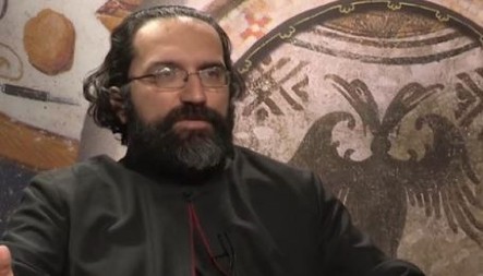 Ovo su stroga pravila velikog Božićnog posta: "Nisu za sve ista, a ovo je najveći greh koji neko može počiniti" - tvrdi otac Arsenije