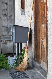 Zašto se ne vraća metla ako se pozajmi?