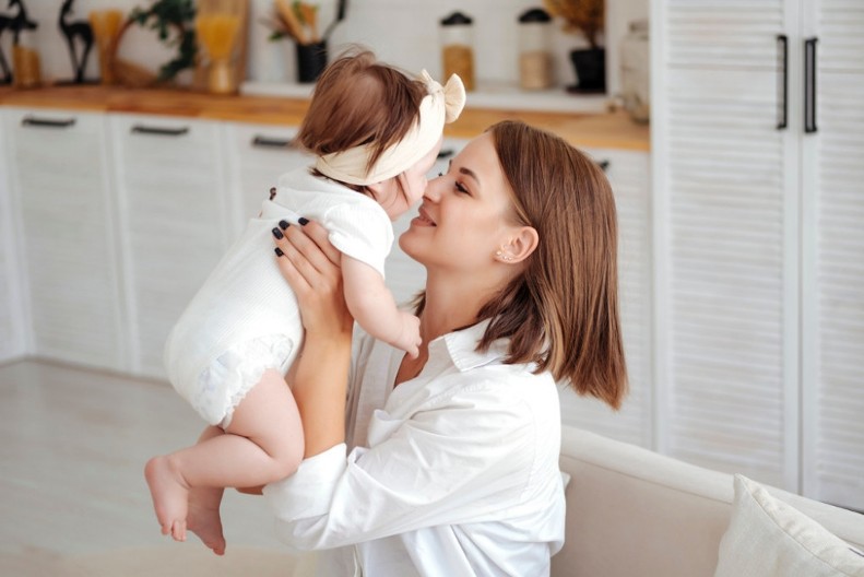 Zašto se dete prvo pogleda u ogledalo, pa tek onda nahrani