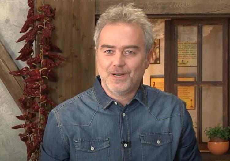 NAJPOZNATIJI SRPSKI TRAVAR OTKRIVA: Uz samo jednu kašiku OVE BILJKE izbacićete OTROVE iz organizma, obratite pažnju