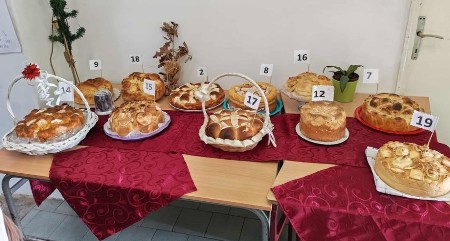 Nesvakidašnje takmičenje u pravljenju slavskog kolača održano u selu kod Topole