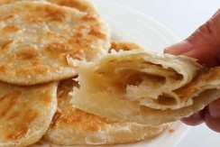 Starinske lepinje šuplje iznutra: Svi vole da ih jedu, a retko ko zna za ovaj trik od 2 minuta