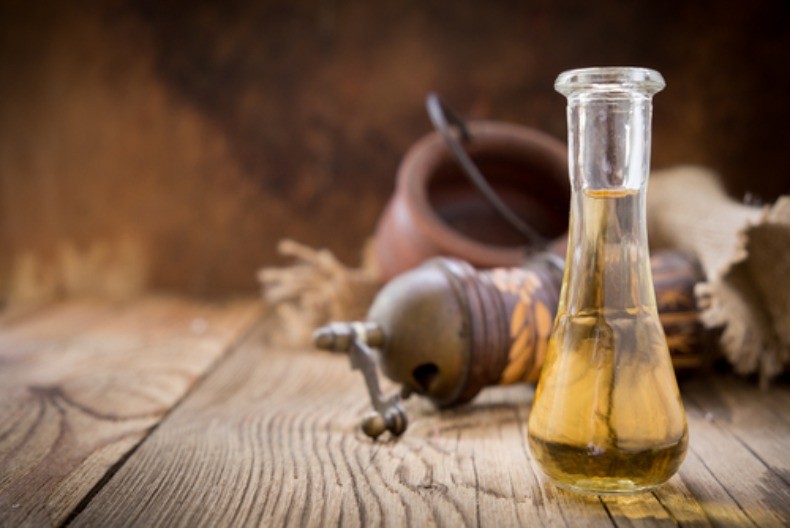 Zašto su naši stari pekli rakiju i u januaru – zaboravljena praksa iz hladnih dana