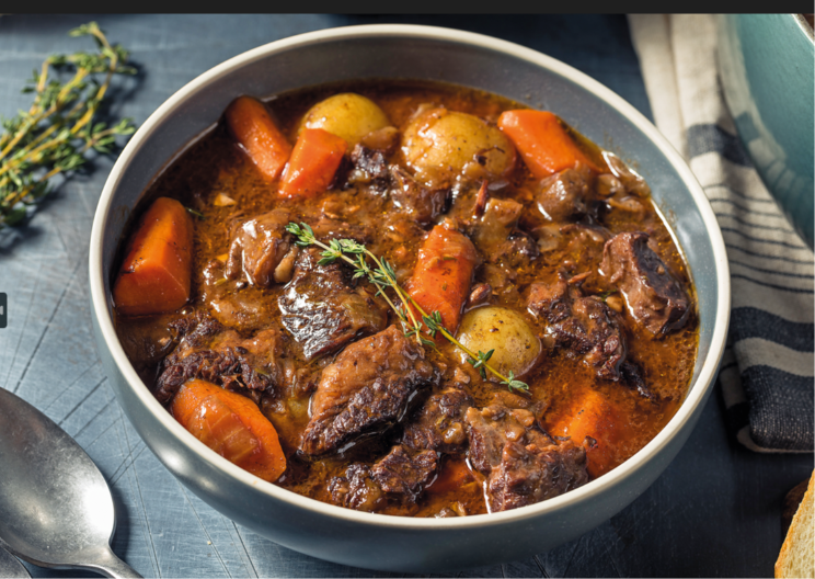 Starinski recept za pileći paprikaš: Spremite već sutra ovo tradicionalno jelo i nećete se pokajati