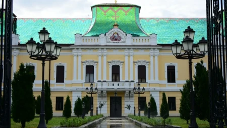  Vladičanski dvor: Spomenik kulture koji nesumnjivo privlači poglede svih prolaznika