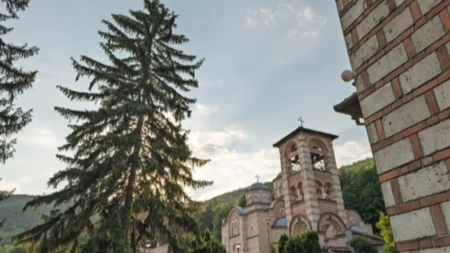 ČETRNAEST GODINA PROVEO JE U TAMNICI, A ONDA SE DOGODILO ČUDO: Priča o svecu koji je promenio istoriju jednog naroda