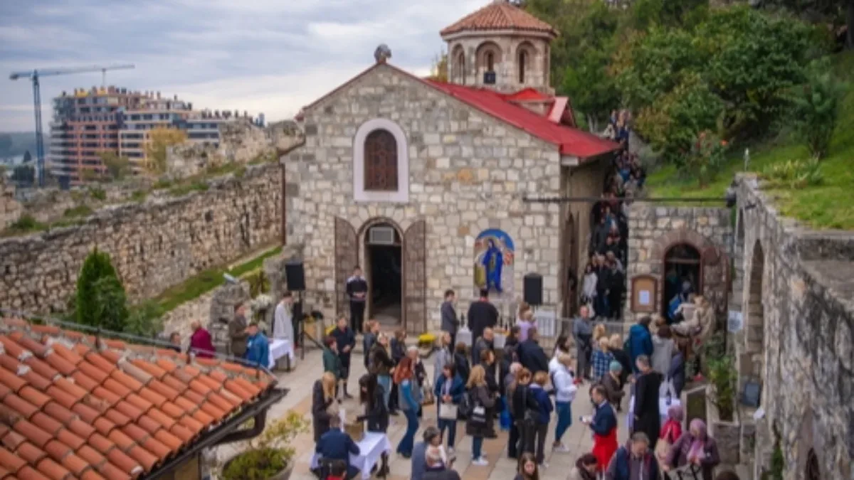 DANAS JE SVETA PETKA, JEDAN OD NAJVEĆIH PRAVOSLAVNIH PRAZNIKA: Ovo su običaji, a jednu stvar vernici nikako ne bi trebalo da rade