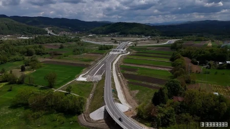 Vozači, budite oprezni: Na deonici auto-puta u Beogradu došlo do nezgode, promena režima saobraćaja širom Srbije usled izvođenja radova