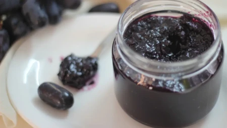 RECEPT ZA DŽEM OD CRNOG GROŽĐA: Daće poseban ukus palačinkama i kolačima