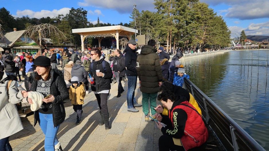 Zlatibor krcat za sretenjske praznike: Na srpskoj planini već sad oko 50.000 gostiju, još veći priliv turista očekuje se danas 