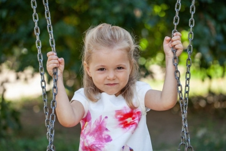  ZVUČNA I KRATKA: Ovo su najlepša imena za devojčice 