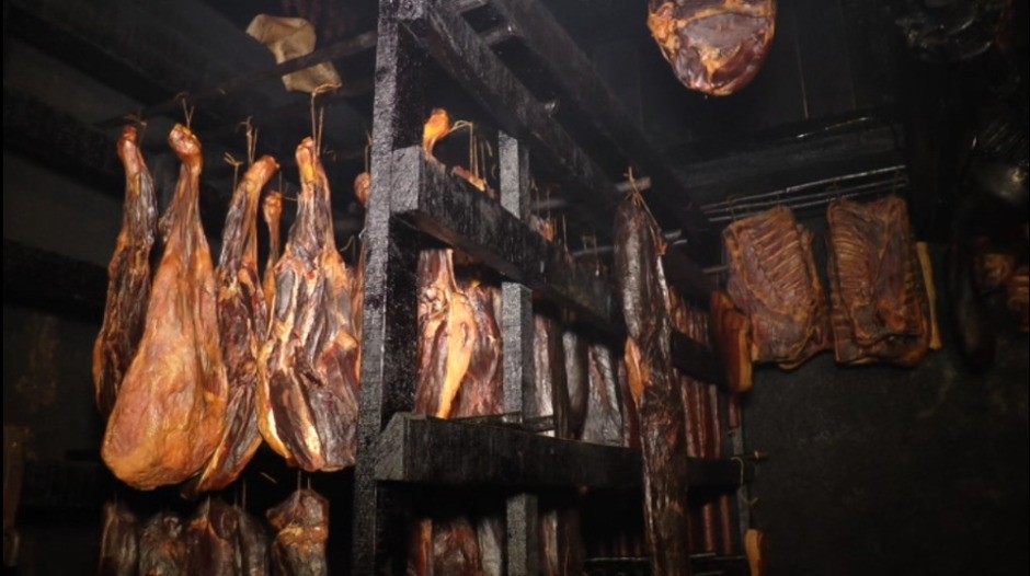 Industrijske mesne prerađevine kancerogene koliko i cigarete