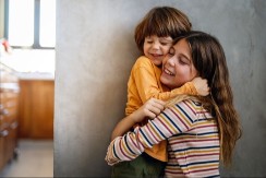 Ovo prelepo staro srpsko ime za dečake ima dvostruko značenje: Krije se snažna simbolika