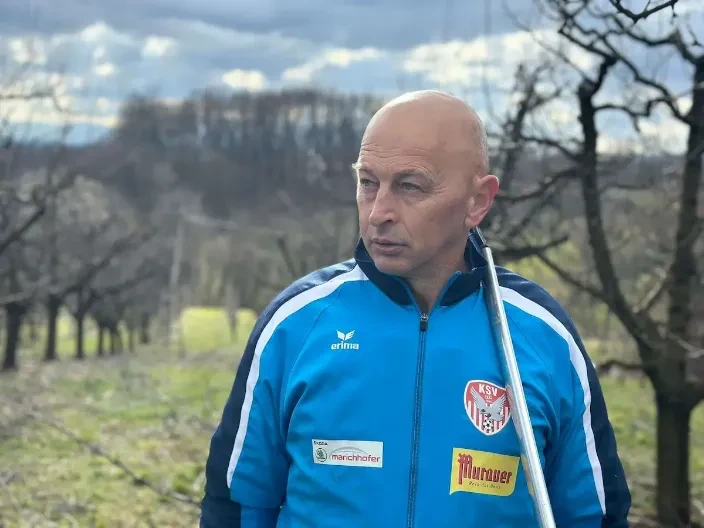 Tiosav ima pune ruke posla u voćnjaku pod Jelicom, ovo su saveti iskusnog majstora 