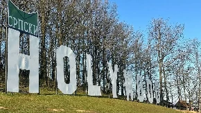 Cvrkut ptica i Čarobnjak iz Oza dočekuju vas na Srpskom Holivudu: Ovo je jedna od najpopularnijih prolećnih lokacija u Srbiji 