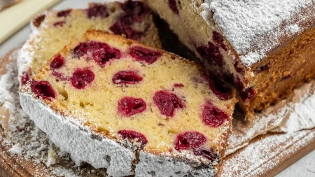 Kolač sa višnjama koji ćete tamaniti: Sve se meri na šolje, a jedina mana mu je što nestane sa stola očas posla