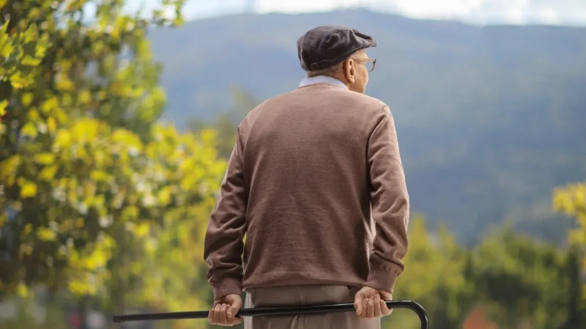 Zašto skidamo kapu iz poštovanja i gde se izgubio ovaj običaj?