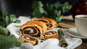 Starinski recept za najukusniju štrudlu sa makom: Pekara vam više neće pasti na pamet, ukusno testo i neodoljiv fil