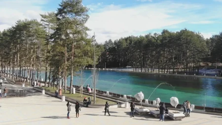 Ovo je najposećenija tačka Srbije, a malo ko zna kako je nastala: Zlatiborsko jezero napravljeno na inicijativu dva uticajna prijatelja - plaćeno tadašnjih 400.000 dinara